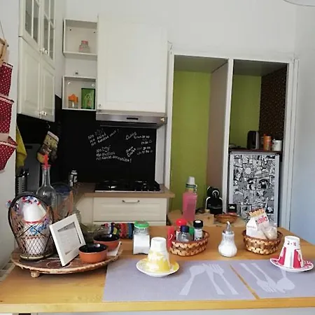 I Vespri Frühstückspension 2*
